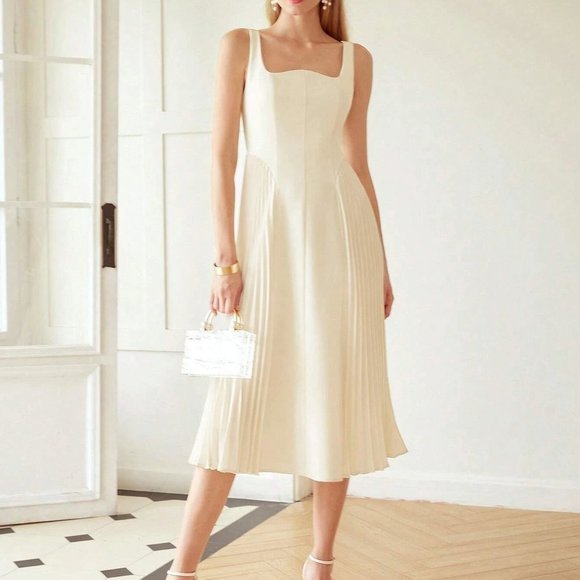 Elegant Corset upper Pleated Midi Dress Beige - Picture 2 of 7